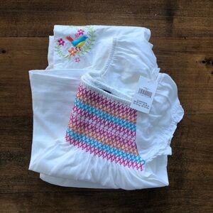 Baby Gap NWT embroidered top/pant set 2T